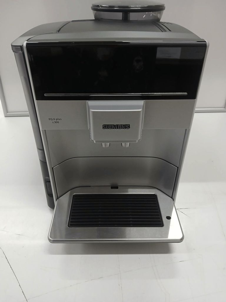 Siemens EQ.6 plus s300, Espressomaschine, 1,7 l, Kaffeebohnen, Gemahlener Kaffee, Eingebautes Mahlwerk, 1500 W, Schwarz, Grau