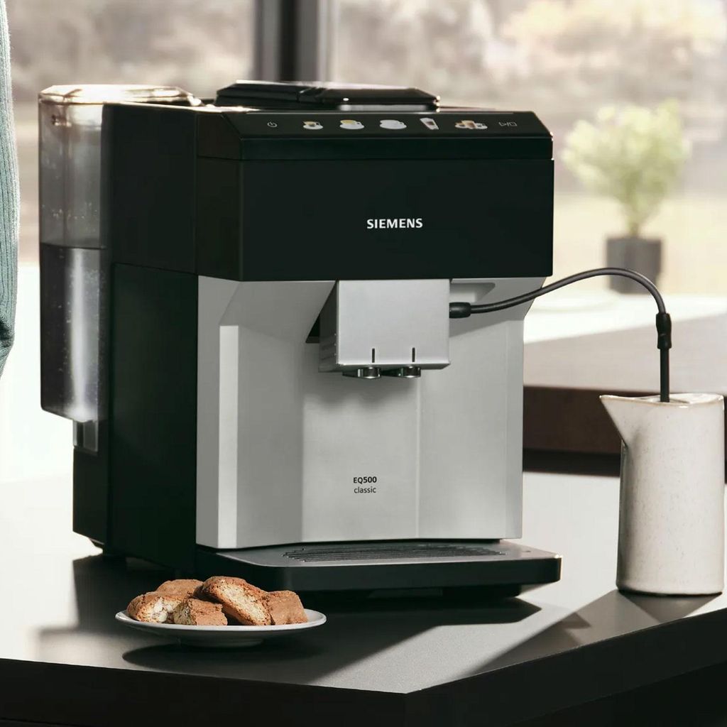 Siemens EQ.500 TP515D01, Espressomaschine, 1,9 l, Kaffeebohnen, Eingebautes Mahlwerk, 1500 W, Schwarz, Silber