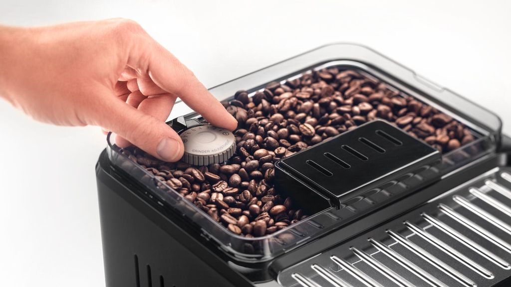 De'Longhi Eletta Explore ECAM450.55.S Kaffeevollautomat silber